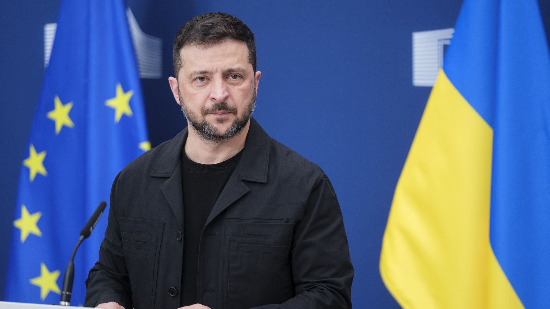 Zelenszkij Oroszországon és Belaruszon kívül bárhol hajlandó tárgyalni a békéről